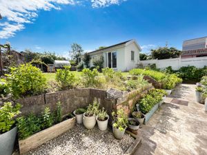 Photo 1- click for photo gallery